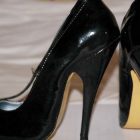 HMCTS hits back at claims a criminal barrister’s high heels were confiscated by court staff for being ‘too spiky’