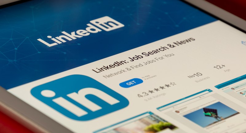 How to master LinkedIn as an aspiring lawyer